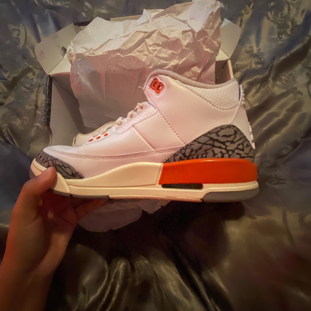 Nike Air Jordan 3 Retro Sneakers